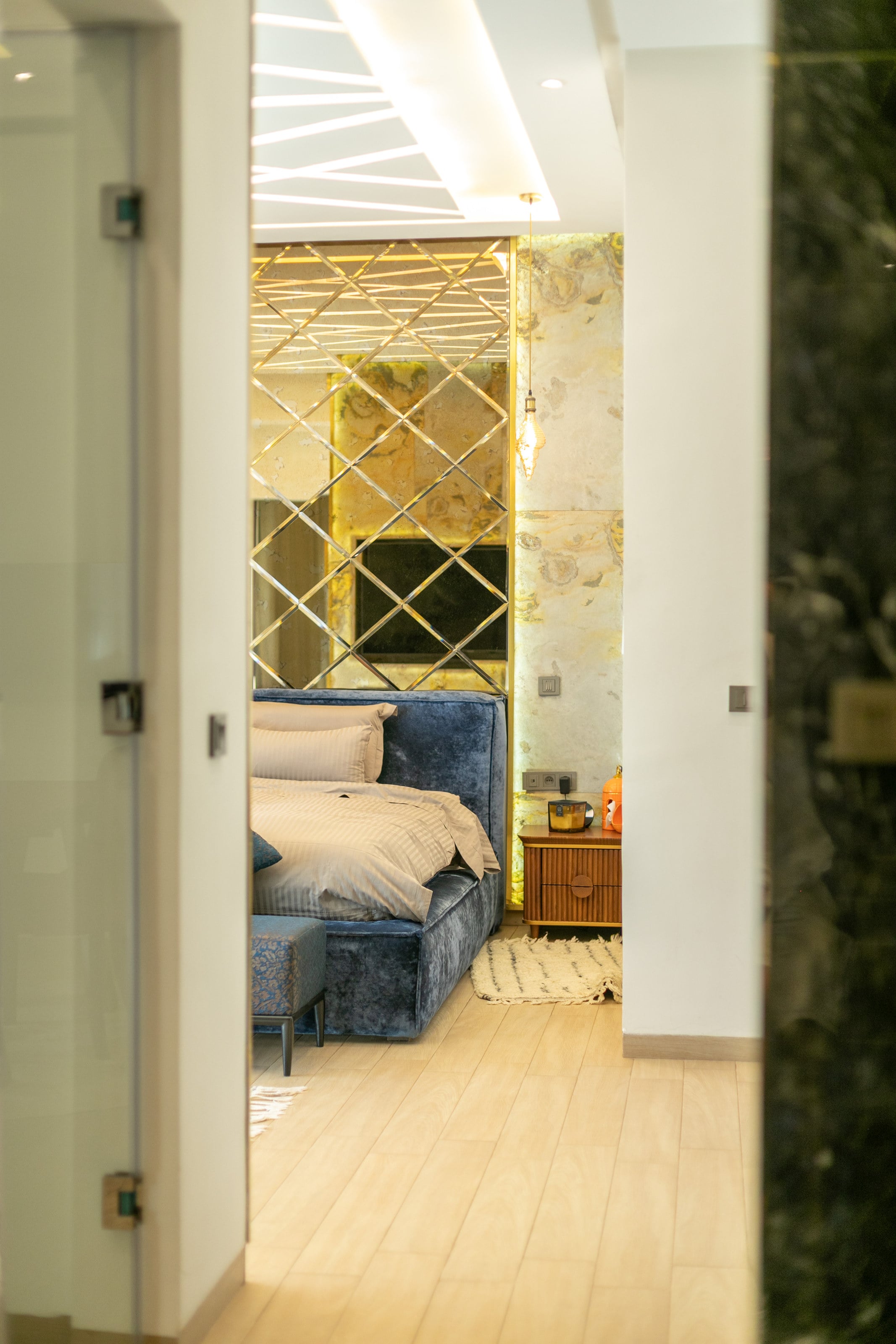 The master suite and its king-size bed