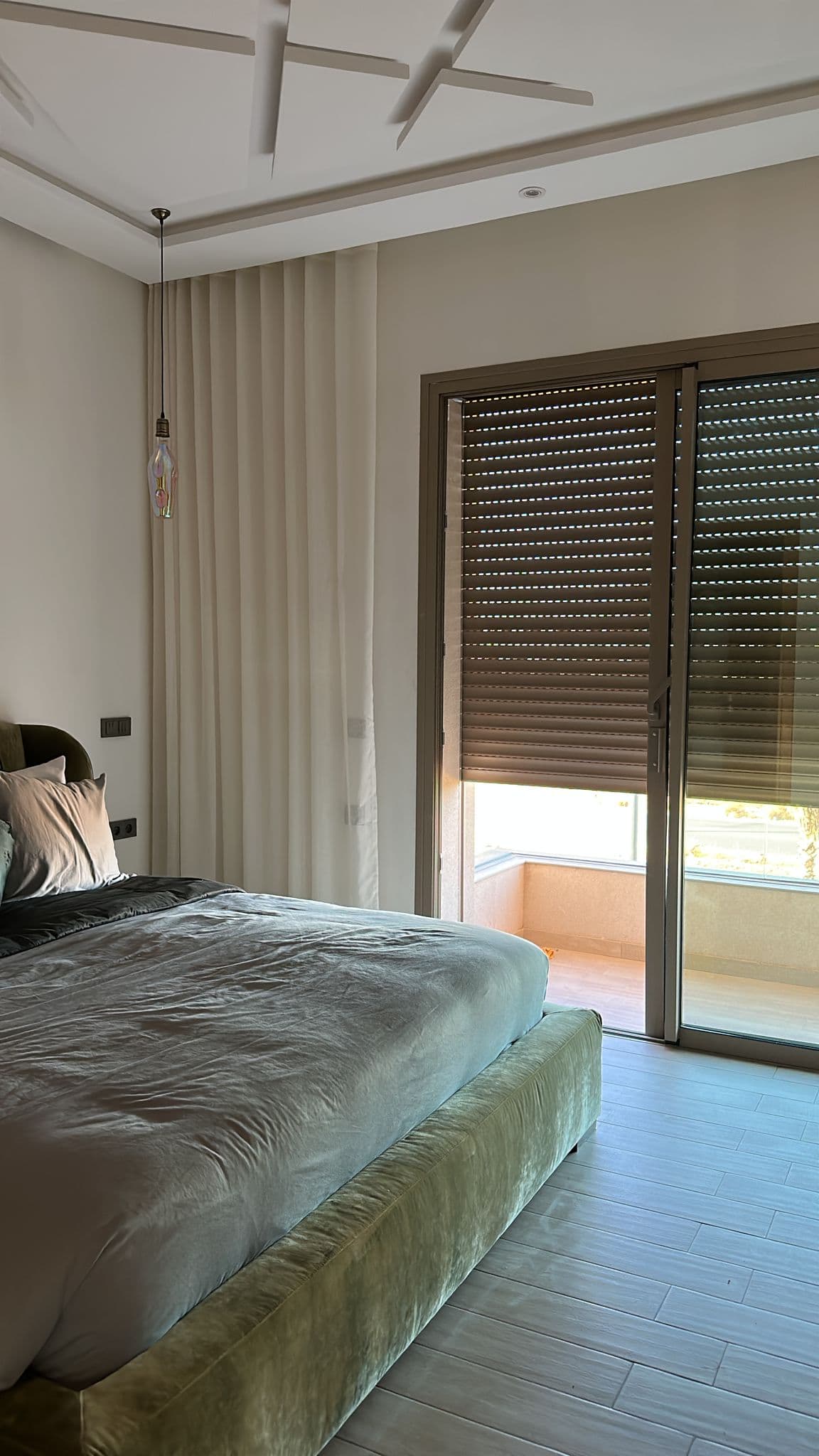 Chambre avec accès au balcon
